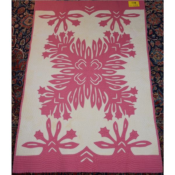 QUILTED WALL HANGING (PINK)