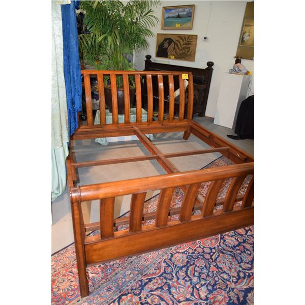 KING SIZE TEAK SLEIGH BED W/SLOTTED HEADBOARD & FOOT BOARD