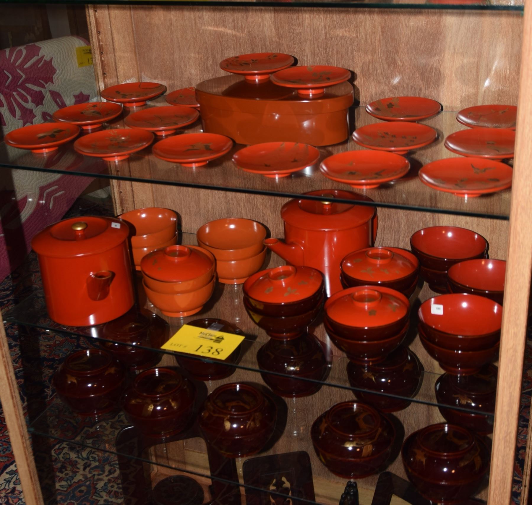 COLLECTION OF LACQUERWARE (30 PCS)