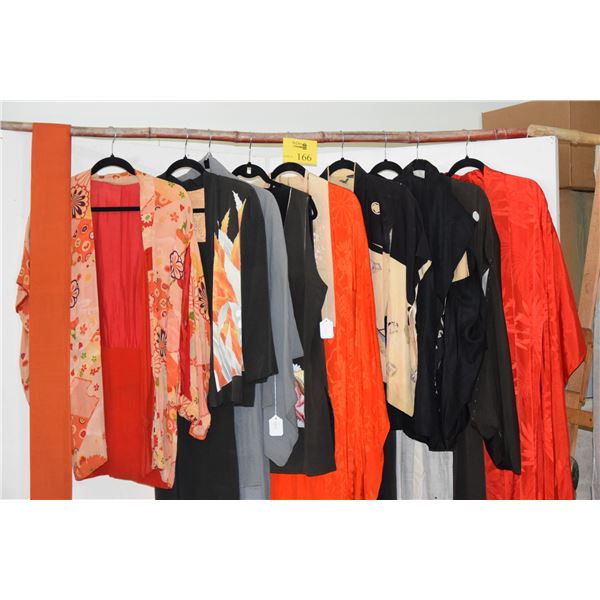 VINTAGE JAPANESE KIMONO'S (9 PCS)