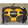 Image 1 : DEWALT RADIO BATTERY CHARGER 12-20 VOLT