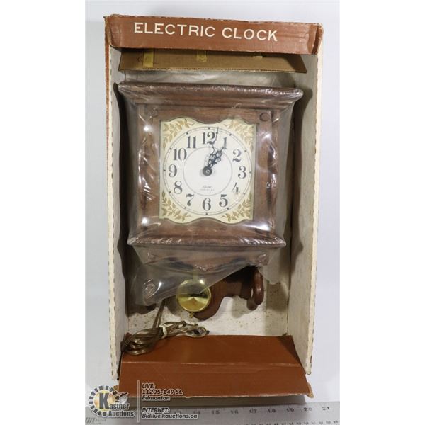 VINTAGE 1960'S SPARTUS ELECTRIC