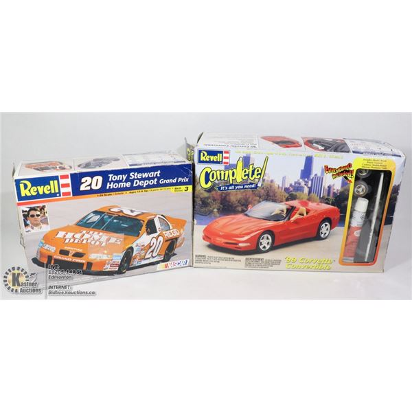 VINTAGE 2 1999 REVELL MODEL KITS