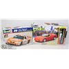 Image 1 : VINTAGE 2 1999 REVELL MODEL KITS