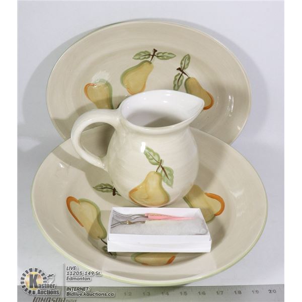 VINTAGE TABLE SETTING 3PC CERAMIC "PEAR"