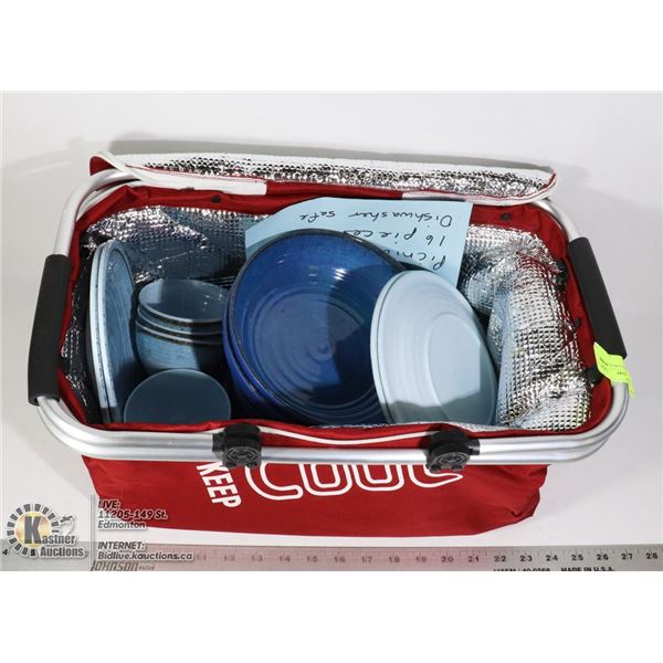 COOLER BAG WITH PICNIC DISHES