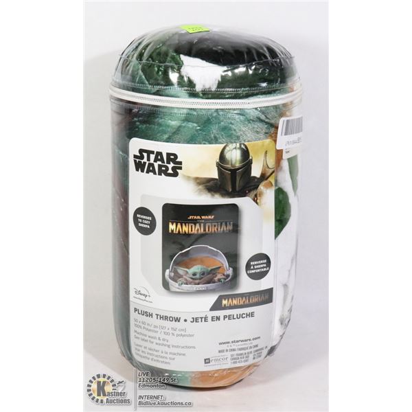 STAR WARS THE MANDALORIAN PLUSH THROW
