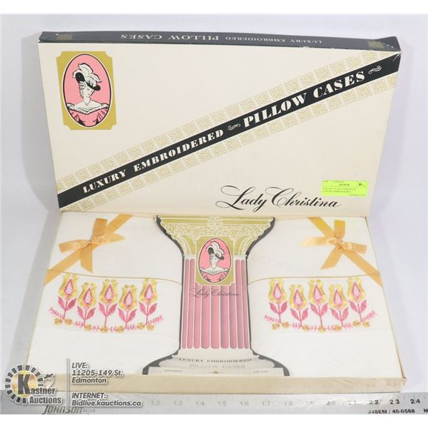 VINTAGE "LADY CHRISTINA" LUXURY EMBROIDERED