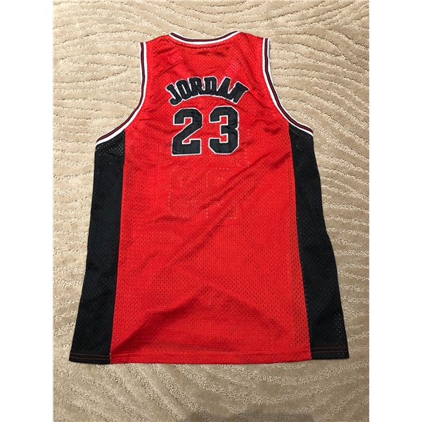 MICHAEL JORDAN CHICAGO BULLS JERSEY