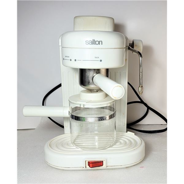 9)  SALTON EXPRESSO/CAPPUCCINO MACHINE