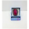 Image 1 : 25)  HOT PINK ELONGATED OVAL RING SET IN
