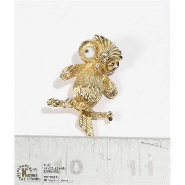 VINTAGE SARAH COVENTRY OWL PIN
