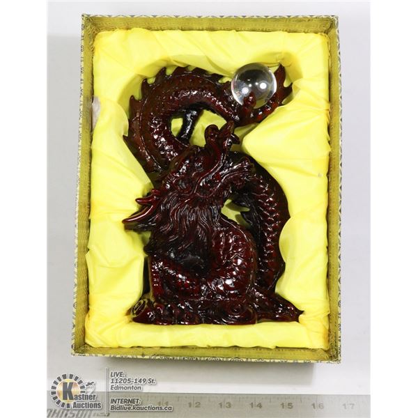 ASIAN STYLE DRAGON FIGURE IN GIFT BOX