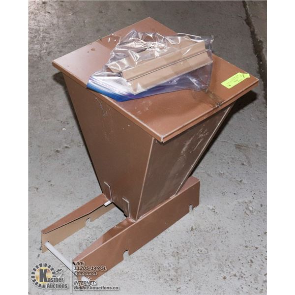 TAPING BOX FOR BUCKET WITH DIFFERENT MOLD