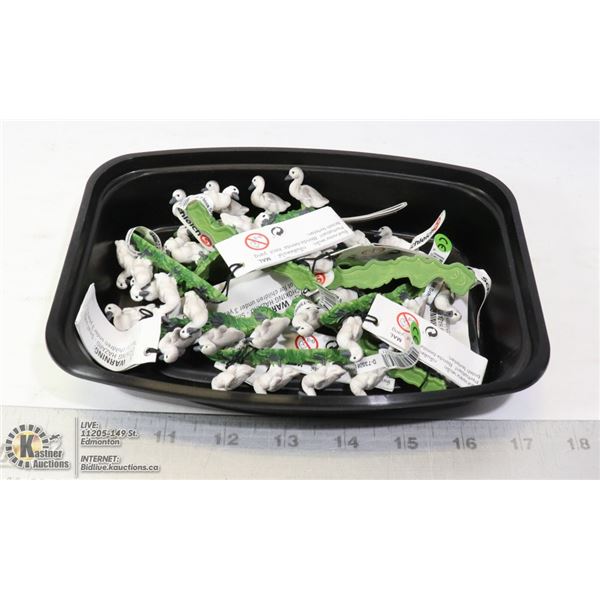 MUTE CYGNET SWANS SCHLEICH DOZEN