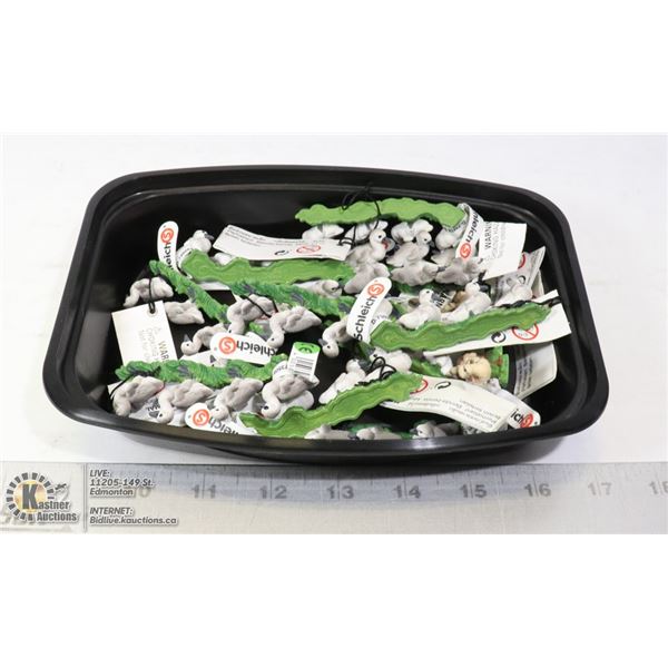 MUTE CYGNET SWANS SCHLEICH DOZEN