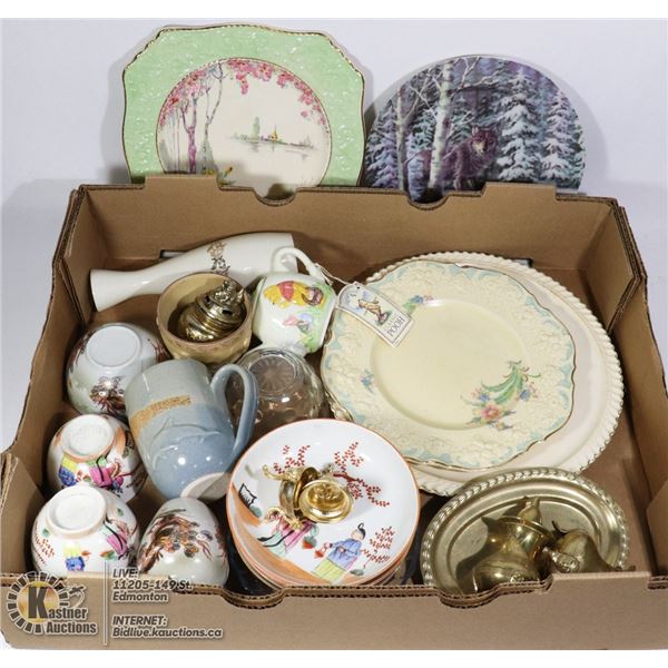 FLAT OF COLLECTIBLES INCLUDING CLASSIC POOH,