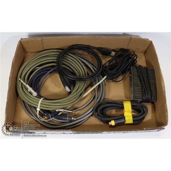 MUSIC CORDS FLAT INCLUDING YAMAHA PEDAL