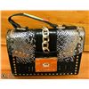 Image 1 : DESIGNER HANDBAG WITH GOLD TONE EMBELLISHMENTS