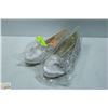 Image 1 : WOMENS WHITE SHOES SIZE 8.5