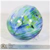 Image 1 : BLOWN GLASS ORNAMENT