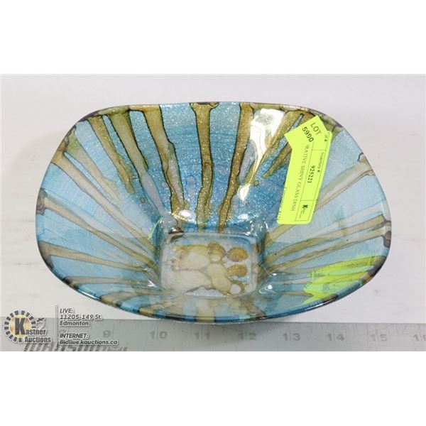 DECORATIVE SHINY GLASS DISH