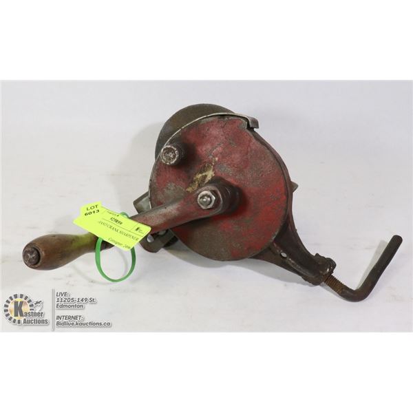 VINTAGE HAND CRANK SHARPENER