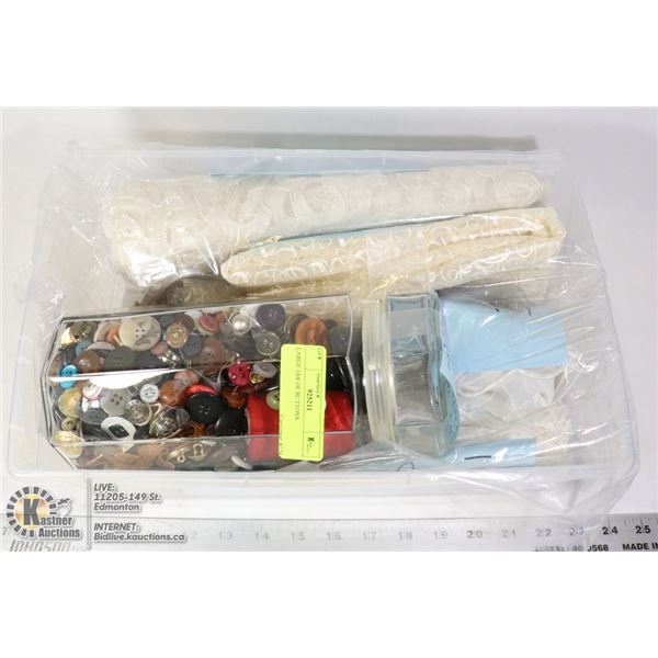 LARGE JAR OF BUTTONS