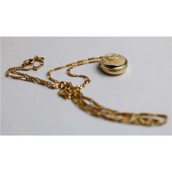 10 KARAT YELLOW GOLD LOCKET AND CHAIN