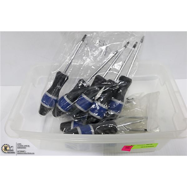 BOX WITH 10 ROBERTSON SCREWDRIVERS