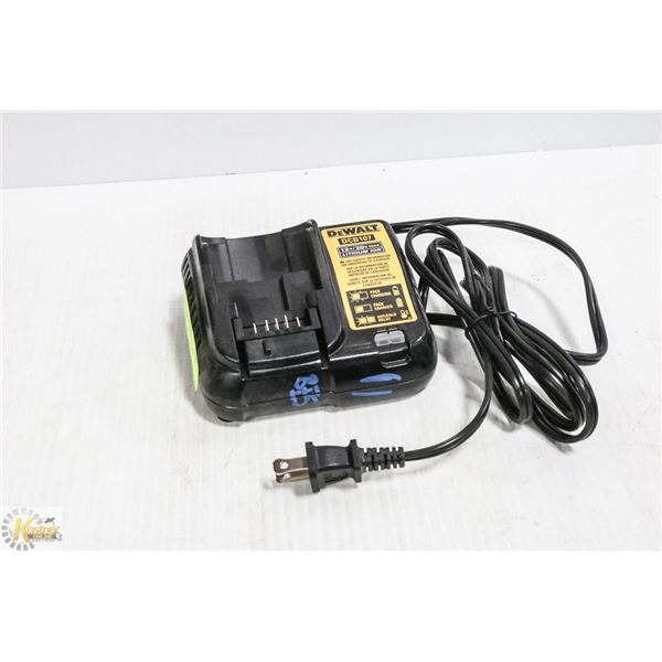DEWALT DCB115 BATTERY CHARGER
