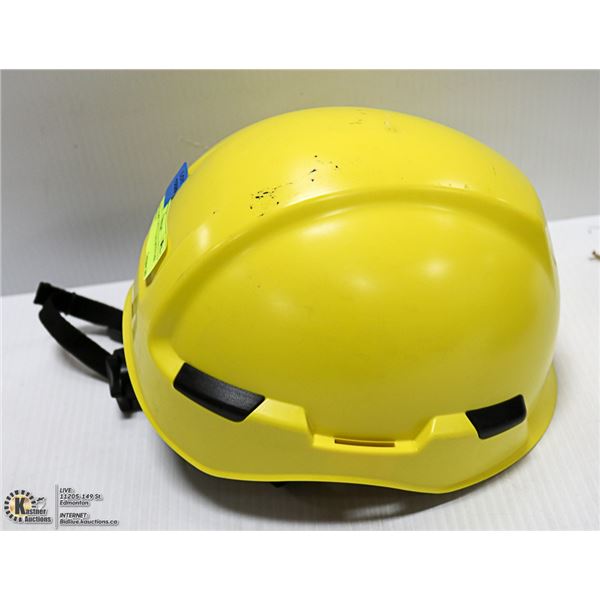 DYNAMIC SAFETY HAT WITH CHIN STRAP