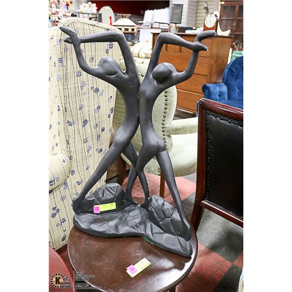 SCULPTURE BLACK - 22 INCHES