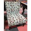 Image 1 : FABRIC ACCENT CHAIR