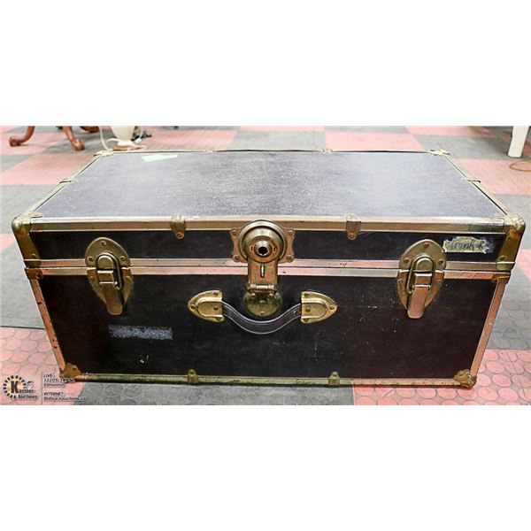 STEAM TRUNK 30" X 12" X 16"