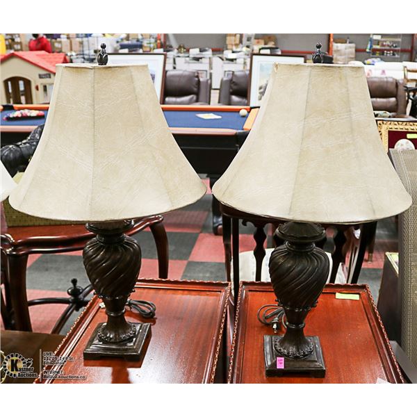 LOT OF 2 DECORATIVE TABLE LAMPS 27" TALL