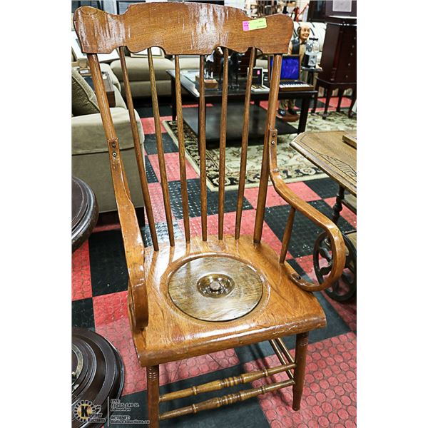 VINTAGE WOOD COMODE CHAIR