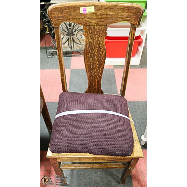 ANTIQUE TIGER OAK SIDE CHAIR