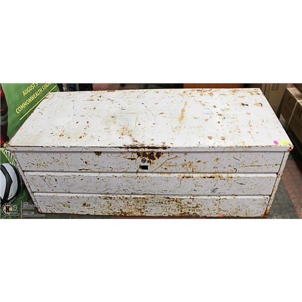 WHITE METAL TOOLBOX WITH SONY STEREO