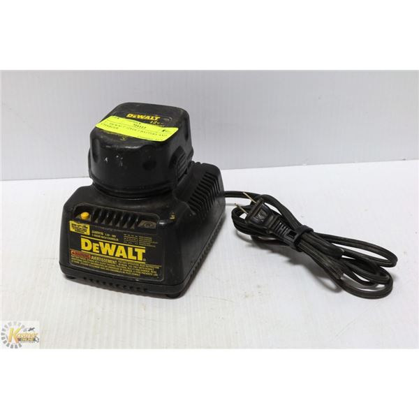 1 - 'DEWALT' 12VOLT BATTERY AND CHARGER