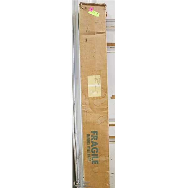 PORTABLE PROJECTION SCREEN