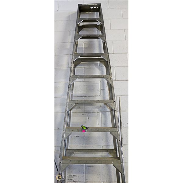 12 FOOT ALUMINUM LADDER