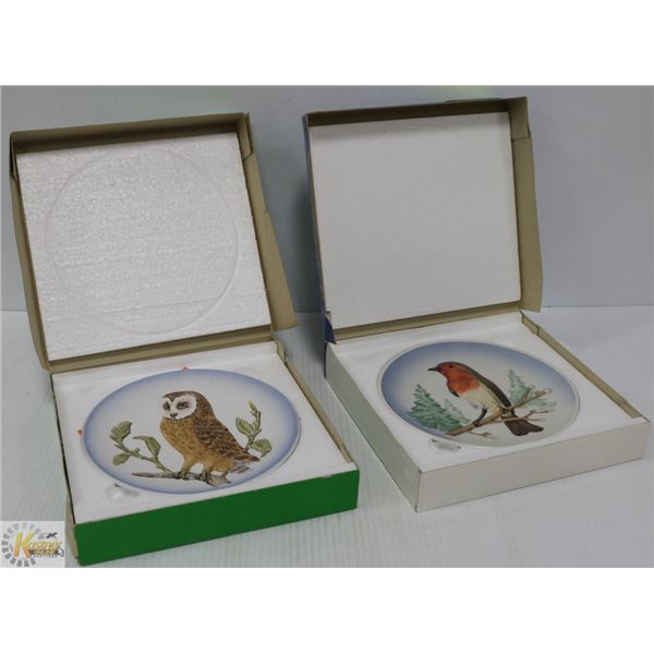 PAIR OF GOEBEL WILDLIFE COLLECTOR PLATES, 1976