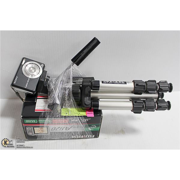 SLIK 450C TRIPOD W/2 CAMERAS