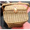Image 1 : PICNIC BASKET