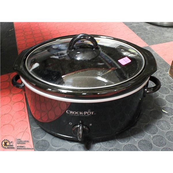 CROCKPOT SLOW COOKER