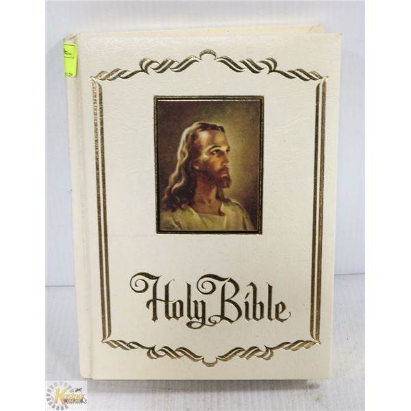 LARGE VINTAGE FAMILY BIBLE KING JAMES