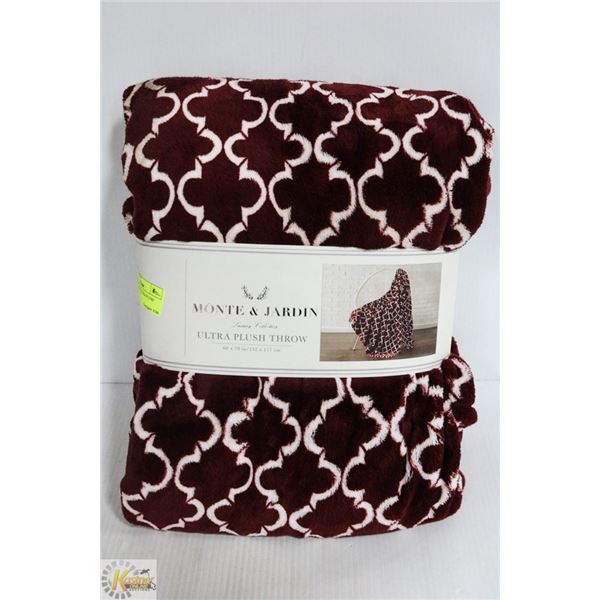 MONTE & JARDIN ULTRA PLUSH THROW 60" X 70"