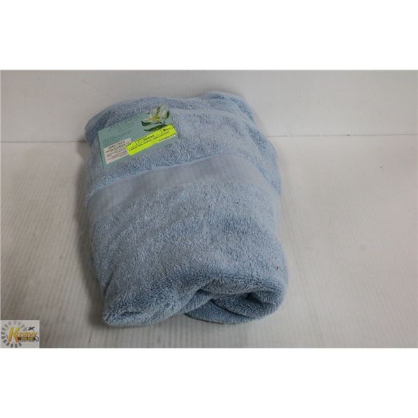 BOX OF LARGE SPA TOWELS 100% COTTON
