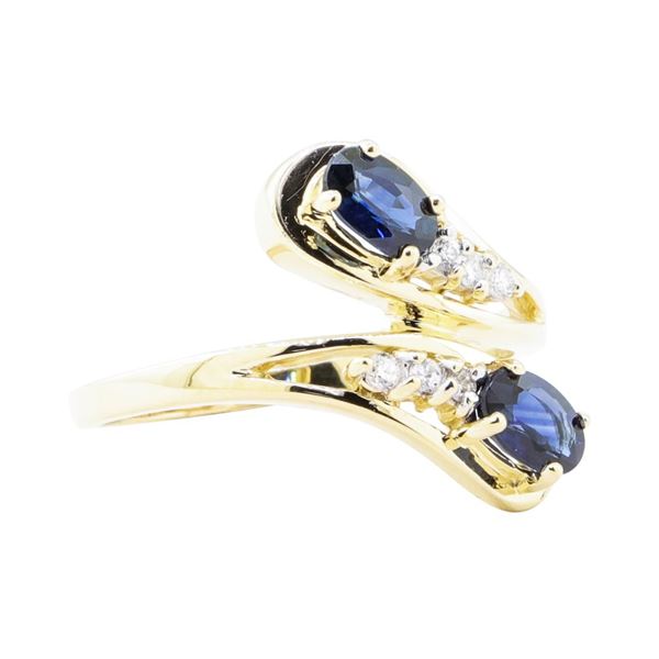 1.30 ctw Sapphire and Diamond Ring - 14KT Yellow Gold